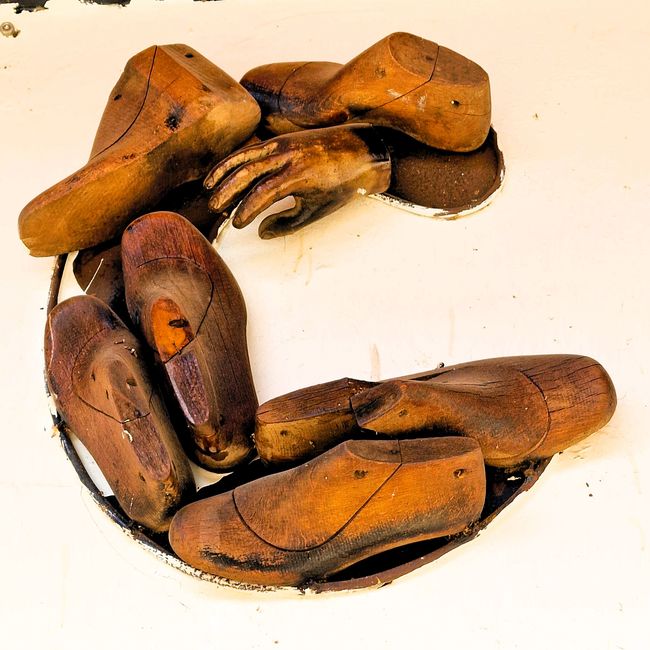 COPE - Cooperative Orthotic and Prosthetic Enterprise and our search for Laotian identity?