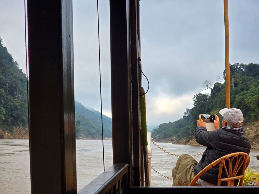 Auf dem Mekong von Luang Prabang nach Ban Houayxay