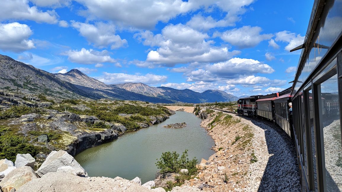 Tag 22: Off to Alaska! A landslide, the White Pass & long trains