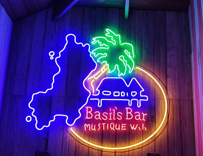 Basil's Bar