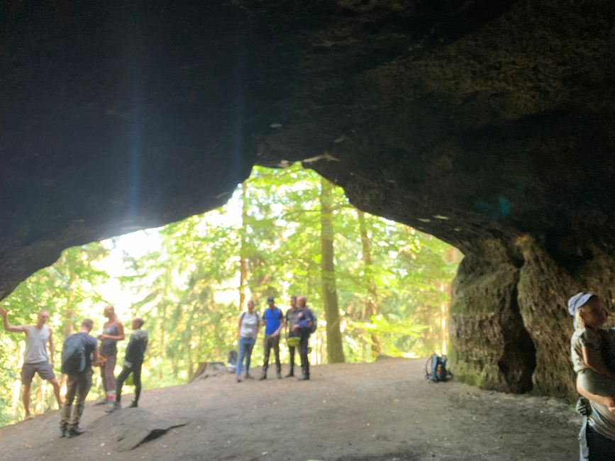 Höhlenexkursion und Wandern in der Sächsischen Schweiz