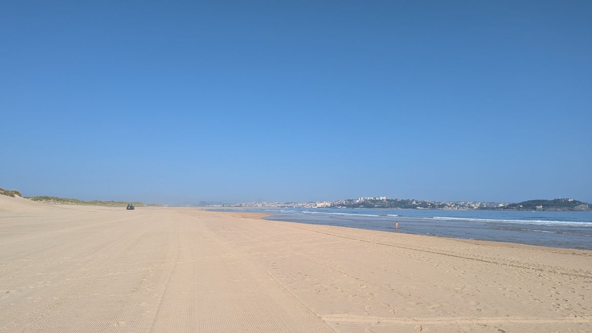 KM - langer Sandstrand in Somo