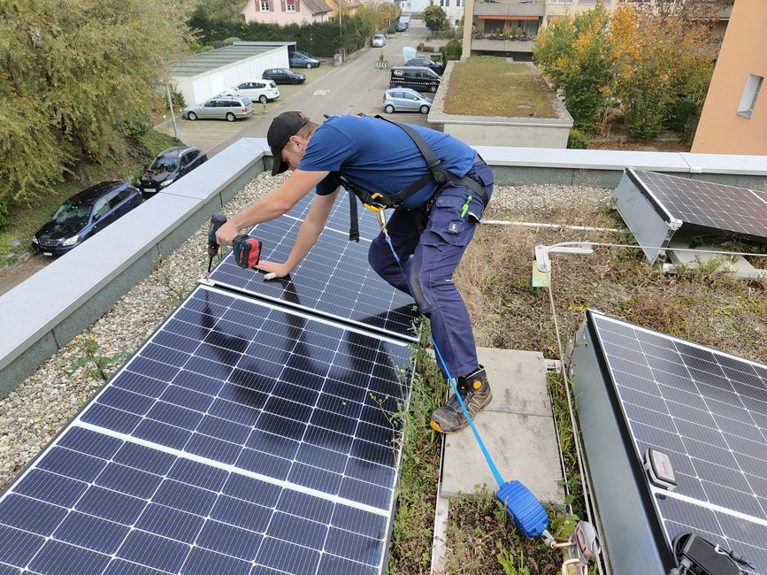 Assembly PV at the new workshop