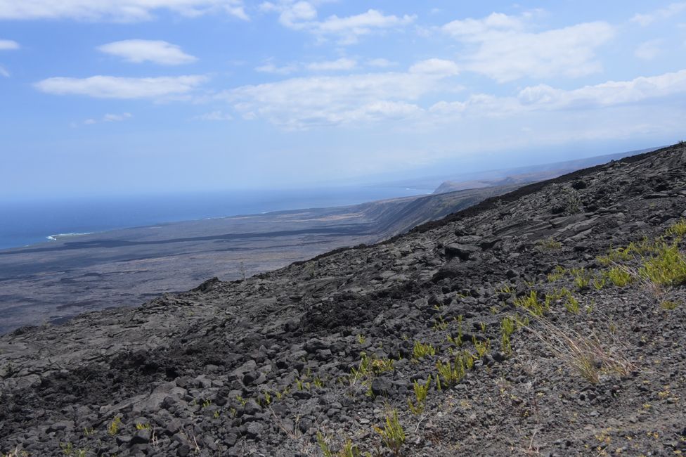 Lave sur la route Chain of Craters