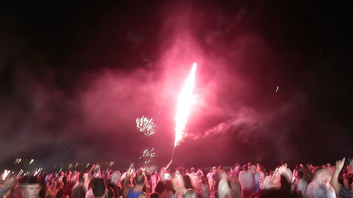 Fête de la Saint-Sylvestre sur la plage
