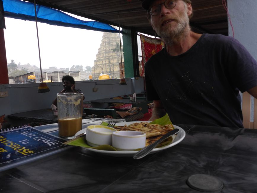 Frühstück mit Blick auf den Tempel