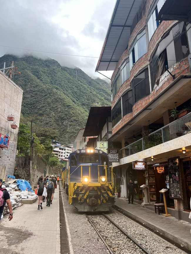 👷♂️Tag 30-2 (2.11.) Viaggio da Cusco ad Aguas Calientes ai piedi del Machu Picchu