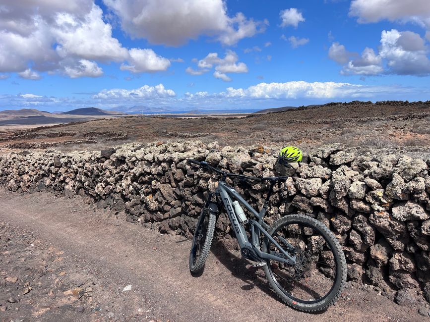 Susi explores the northwest by bike