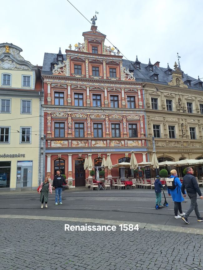 Renaissance colorée ou grise