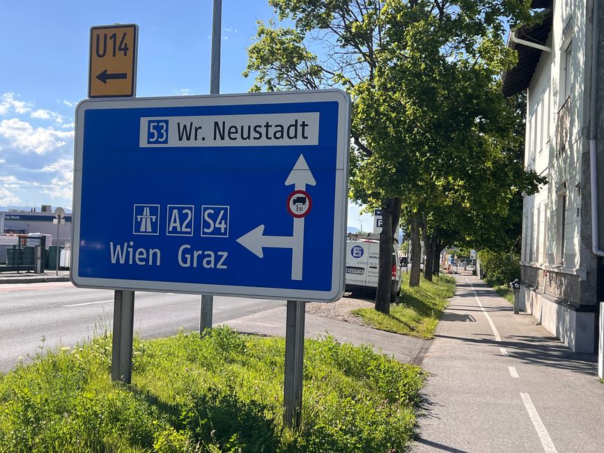 12 a Wiener Neustadt