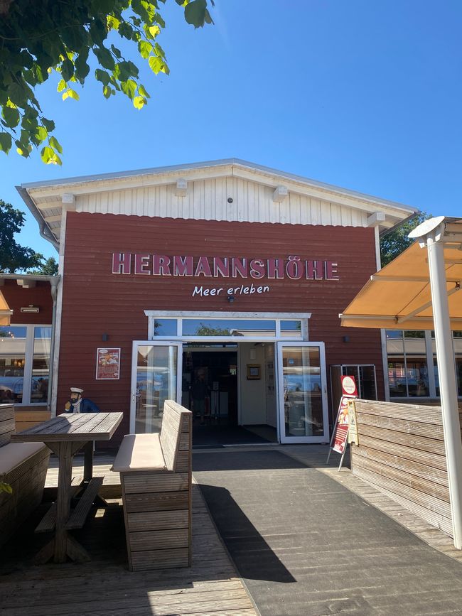 Hier der Eingang zu einem Kuchenparadies