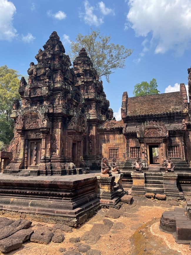 Banteay Srei Tempel (Lady Tempel)