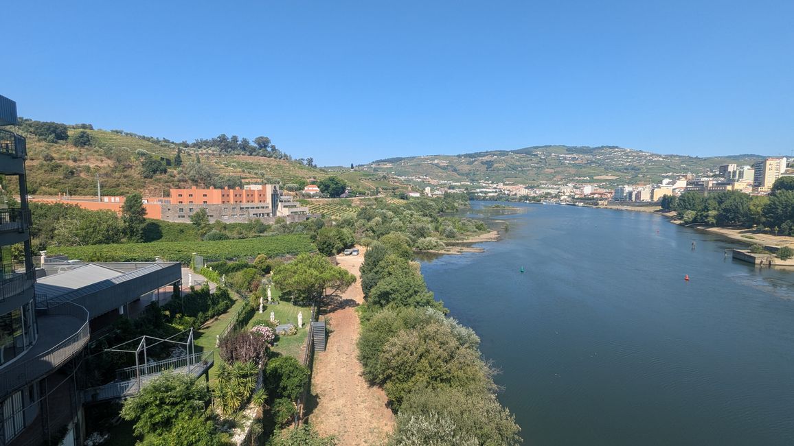 Lock at the Douro Dam Régua