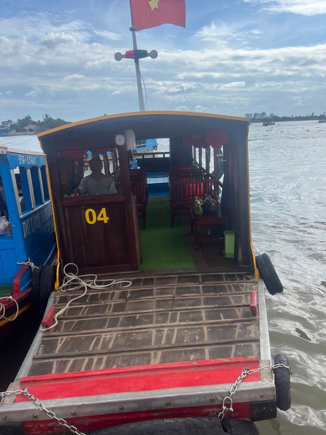 Tag 10 - Ho-Chi-Minh-City: Il Delta del Mekong e la speranza del sogno scintillante