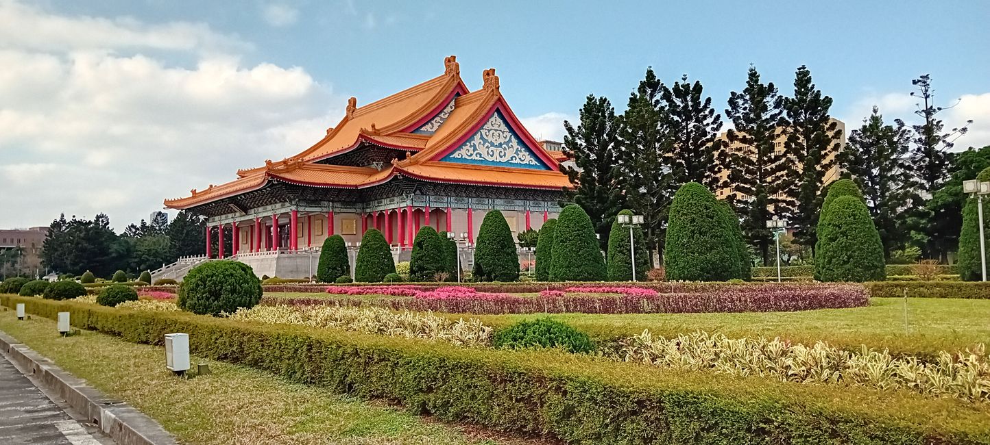 Taipéi / Salón Conmemorativo de Chiang Kai-shek / Plaza de la Paz