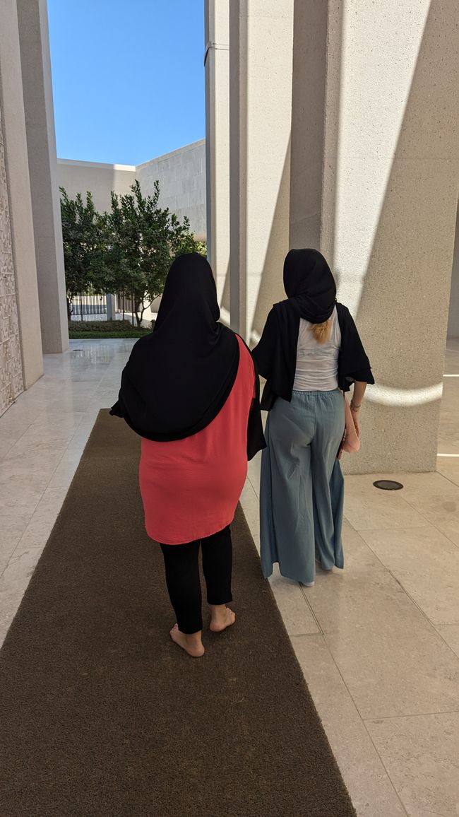 Tag 6 (2024) Drei Kirchen, Saadiyat Beach Club & Global Village