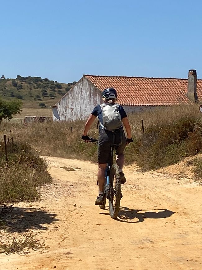 Porto Covo, bike and hike
