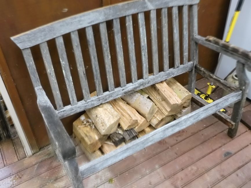 17.3.25 je répare la vieille banquette