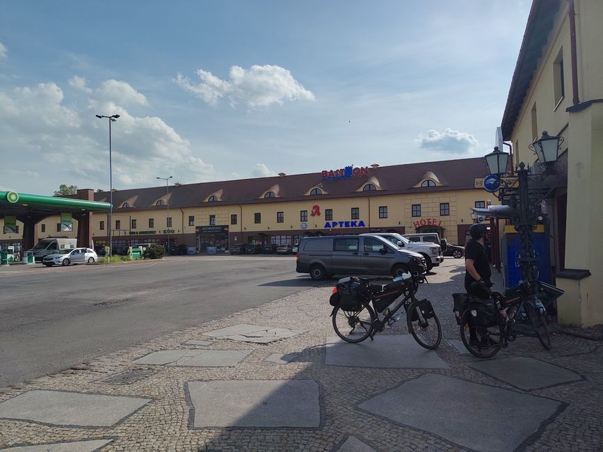 Tabak, Sprit und Sportwaffen. Alles erhältlich.
