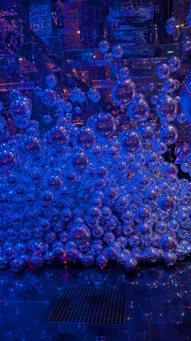 teamLab 现象