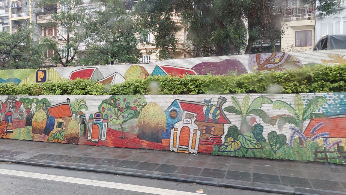 Mosaikwand in Hanoi über 6.5 km Länge