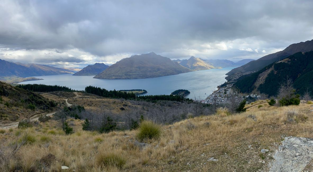 View of Lake Wakatipu 