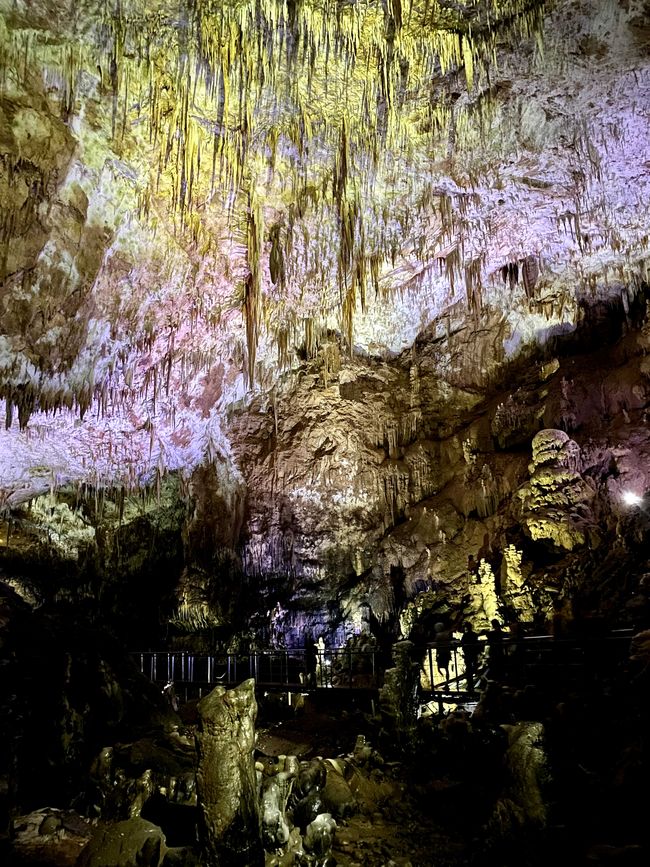 Tropfsteinhöhlenbesichtigung in Georgien - Prometheus Cave