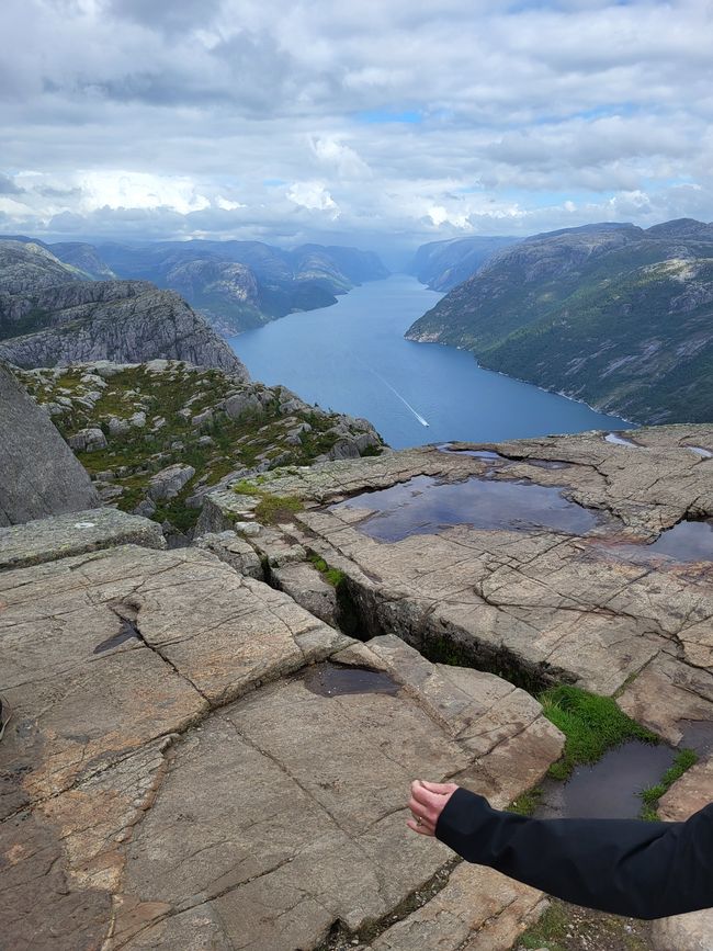 Days 5 and 6 - via Stavanger to the Preikestolen Campsite