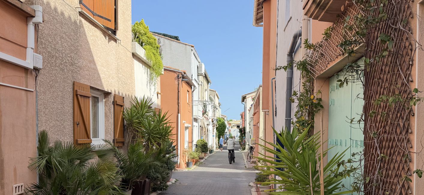 Canal du Rhône à Sète nach Aigues Mortes