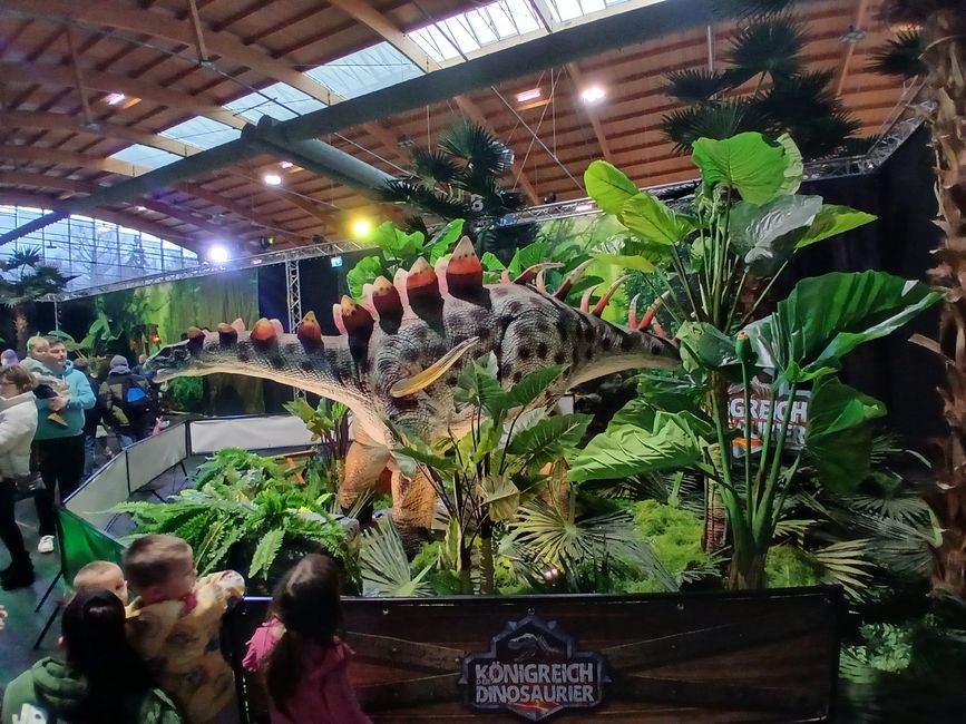 Dino Fever in Friedrichshafen: An Honest Look into the "Kingdom of Dinosaurs"