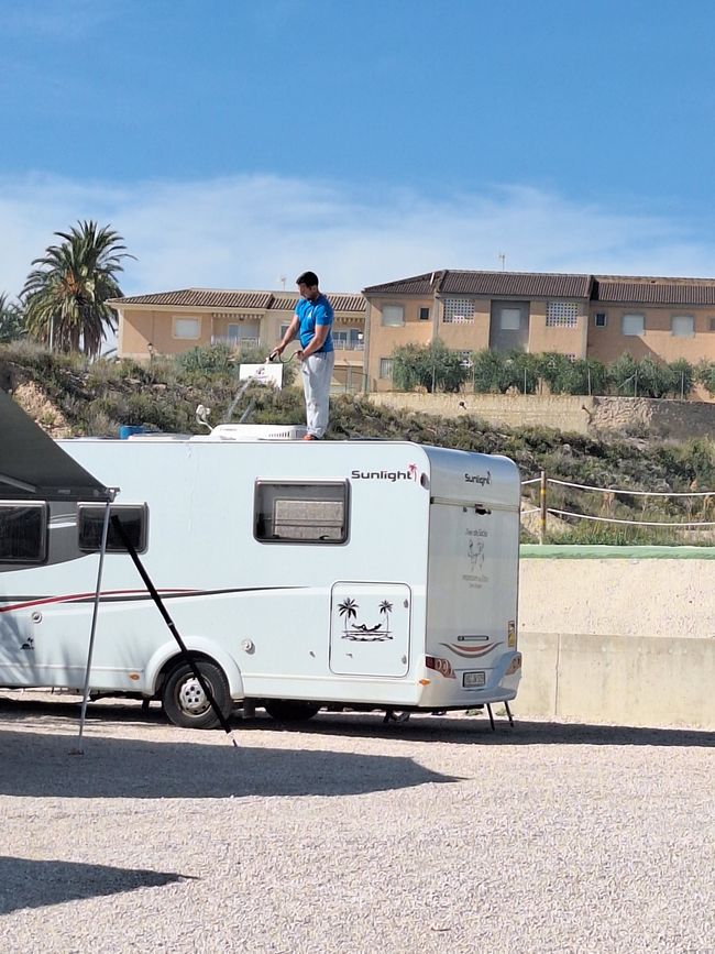Il gruppo di pulizia è in viaggio