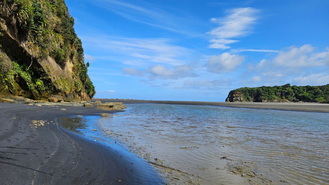 Three Sisters and the Elefant Rock