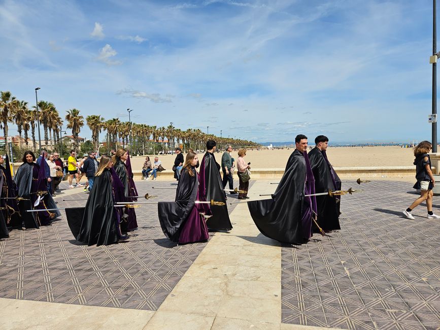 2025 - April - Valencia - Strand und Karfreitag