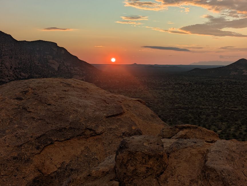 Chaîne de montagnes d'Erongo et Lodge Ai Aiba