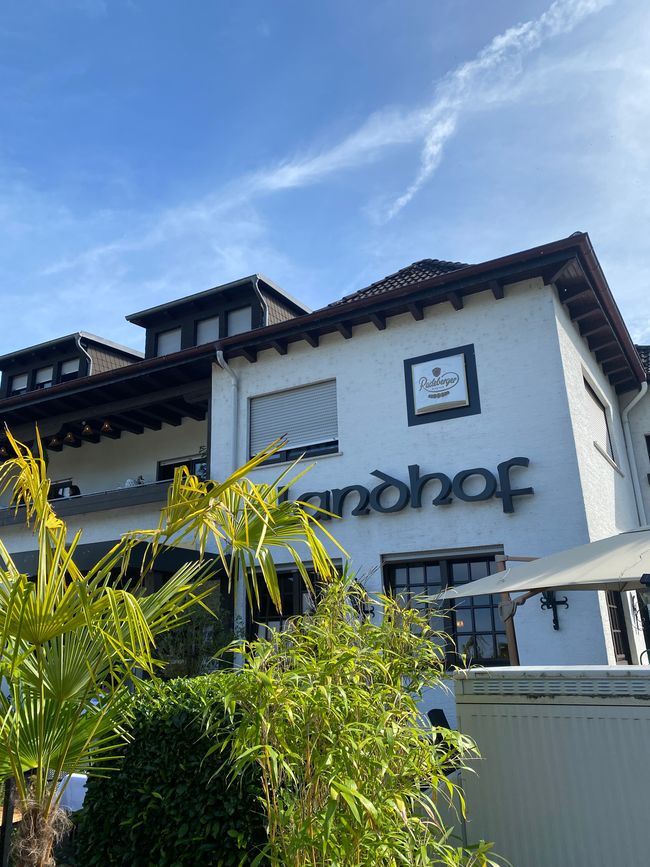 Hier erwartete uns das Mittagessen