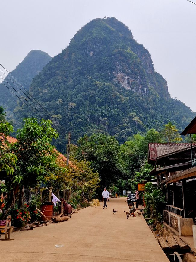 Entlang dem Fluß Nam Ou - nach Muang Ngoi und zurück