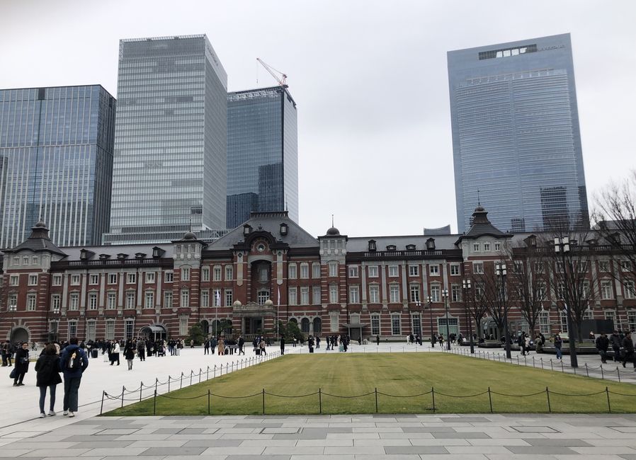 Tokyo Station - der größte Bahnhof in Tokyo ...