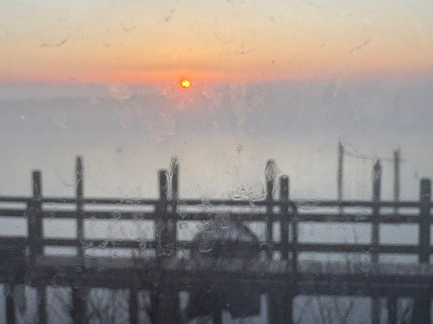 Zack schon am Meer und erste antike Steinhaufen …