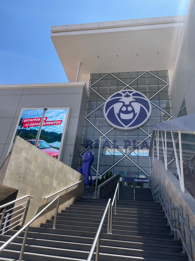 Tag 14
Auf dem Weg zur Mall von Cusco