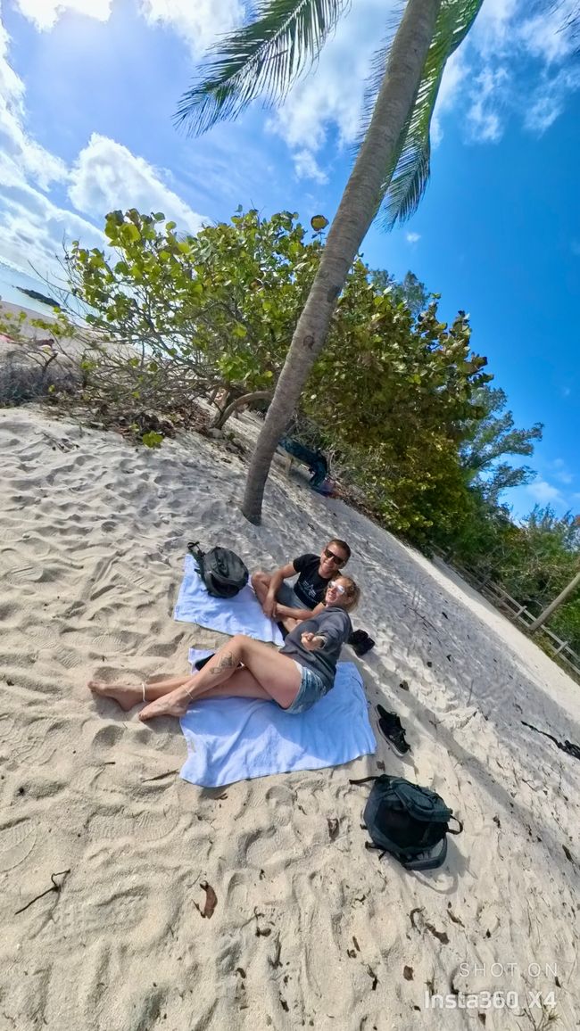 Tag 396 - Southernmost point & Duval Street by Golf Cart