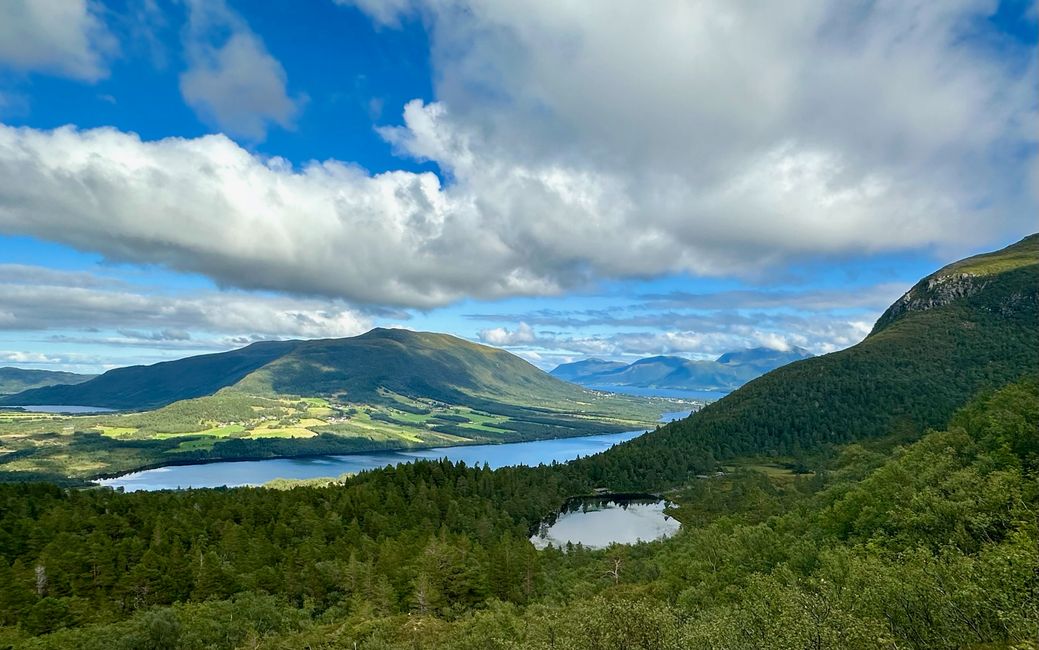 En la pista de los trolls: senderismo en Hustadvika