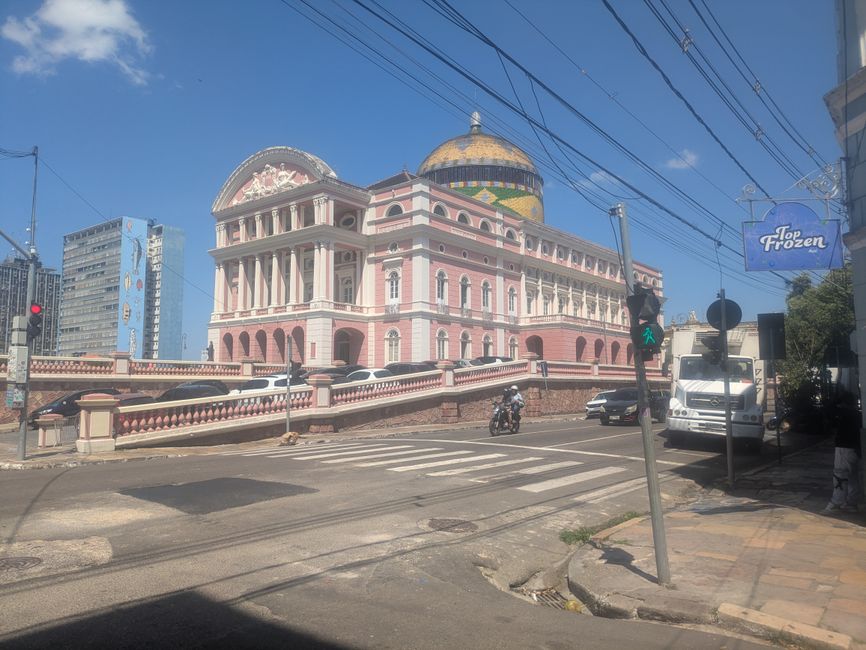 Manaus- Amazonien-vergangene Kautschukstadt im Dschungel