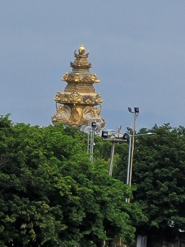 Jour 111 et 112 sur 175 : Croisière autour du monde - Benoa/Bali