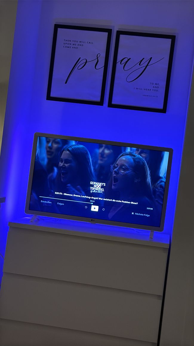 Im Fernsehen bei GNTM/ in the Television at GNTM