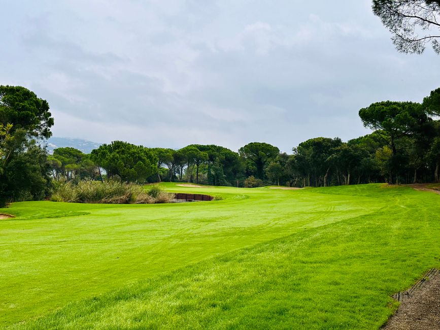 Partida de golf en Golf Costa Brava