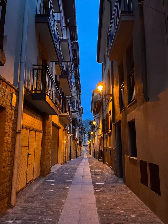 Getaria by night