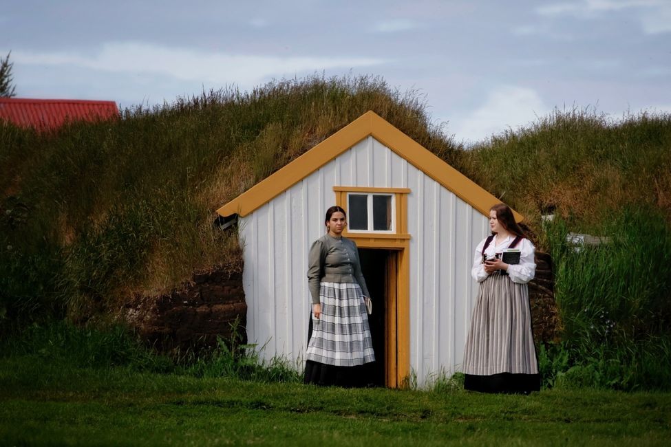 ISLAND
Insel der Wikinger, Geysire und Gletscher