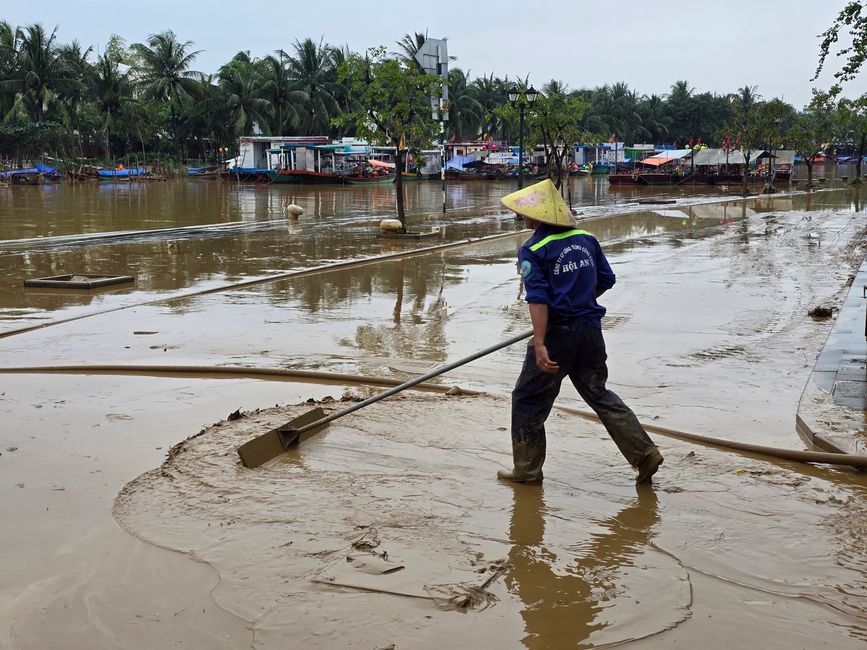 Hoi An - les travaux de nettoyage ont commencé