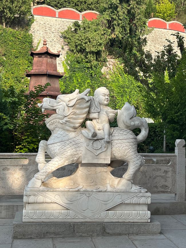 Tre giorni tranquilli /Domenica/Lunedì/ Tempio di Giada