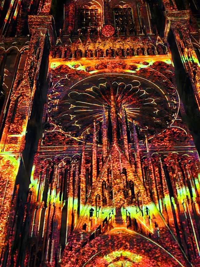 2026 - August - Lichtshow am Straßburger Münster